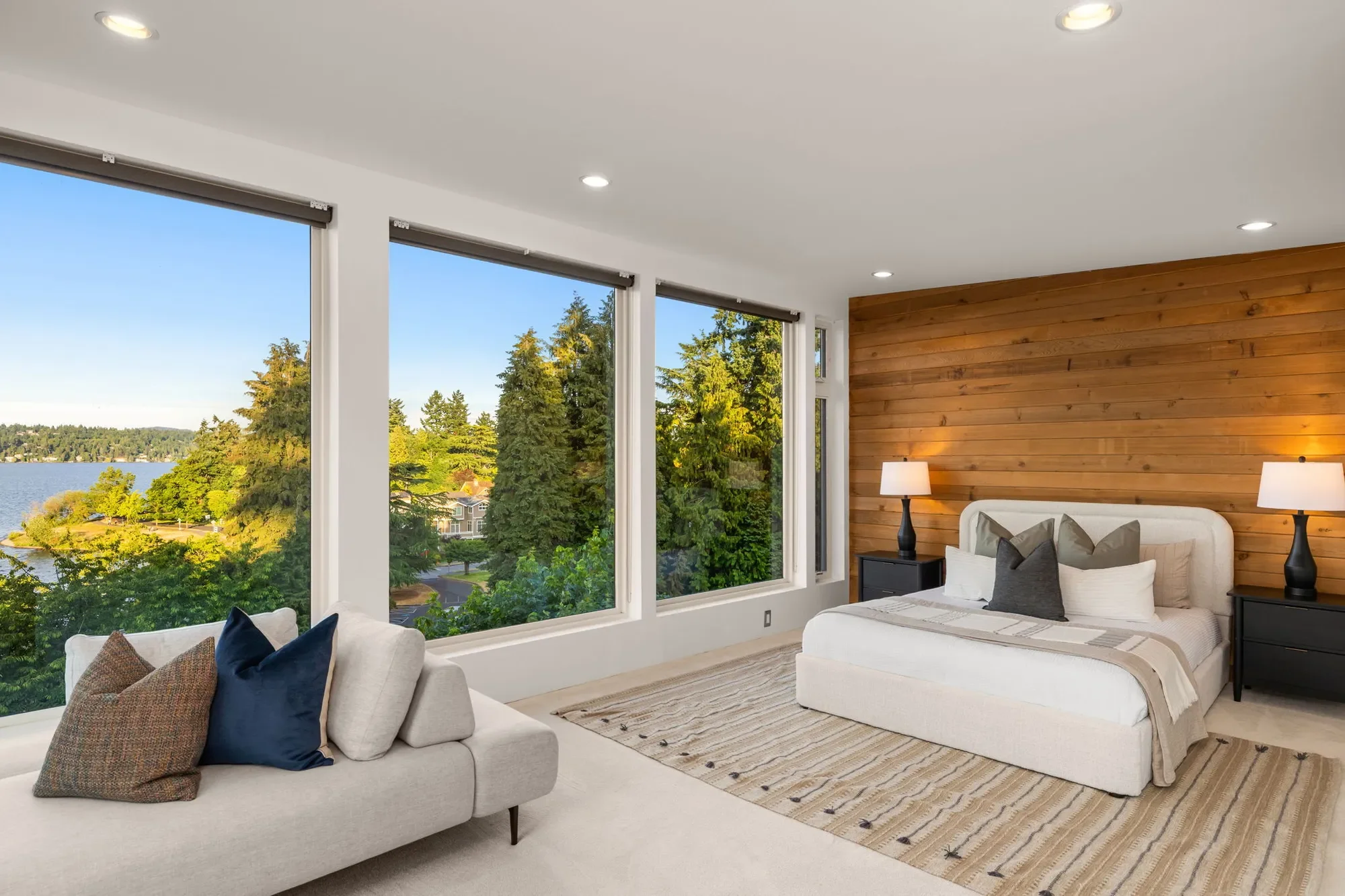 3925 48th Ave S , Seattle, WA 98118, Seattle, Washington, United States. - Photo 11