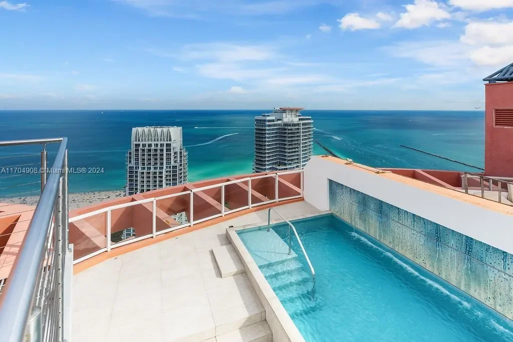 300 S Pointe Dr, #PH-5, Miami Beach, Florida, United States. - Photo 35