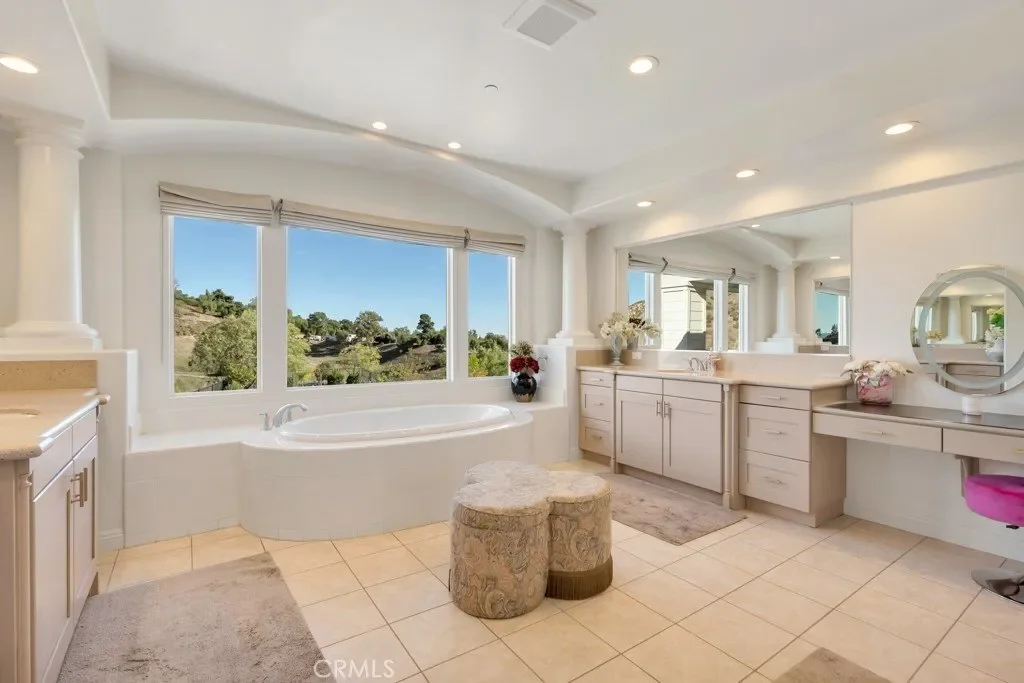 12356 Longacre, Granada Hills, CA, 91344, USA, Los Angeles, California, United States. - Photo 26