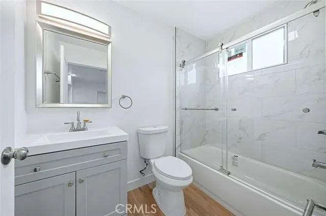 300 E 25th, Los Angeles, CA 90011, Los Angeles, California, United States. - Photo 11