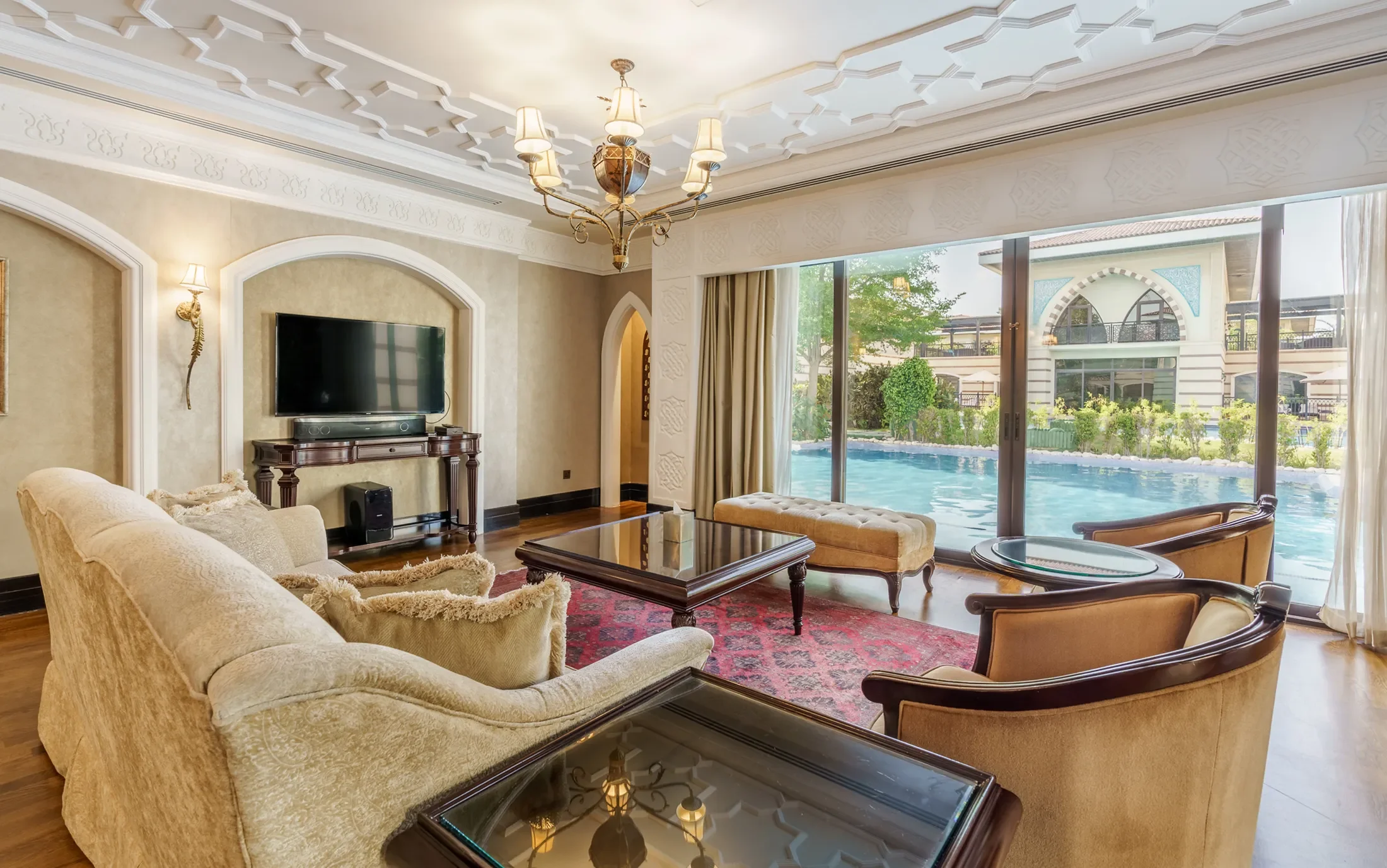 Crescent Rd - The Palm Jumeirah - Dubai - United Arab Emirates, Dubai, Dubai, United Arab Emirates. - Photo 1