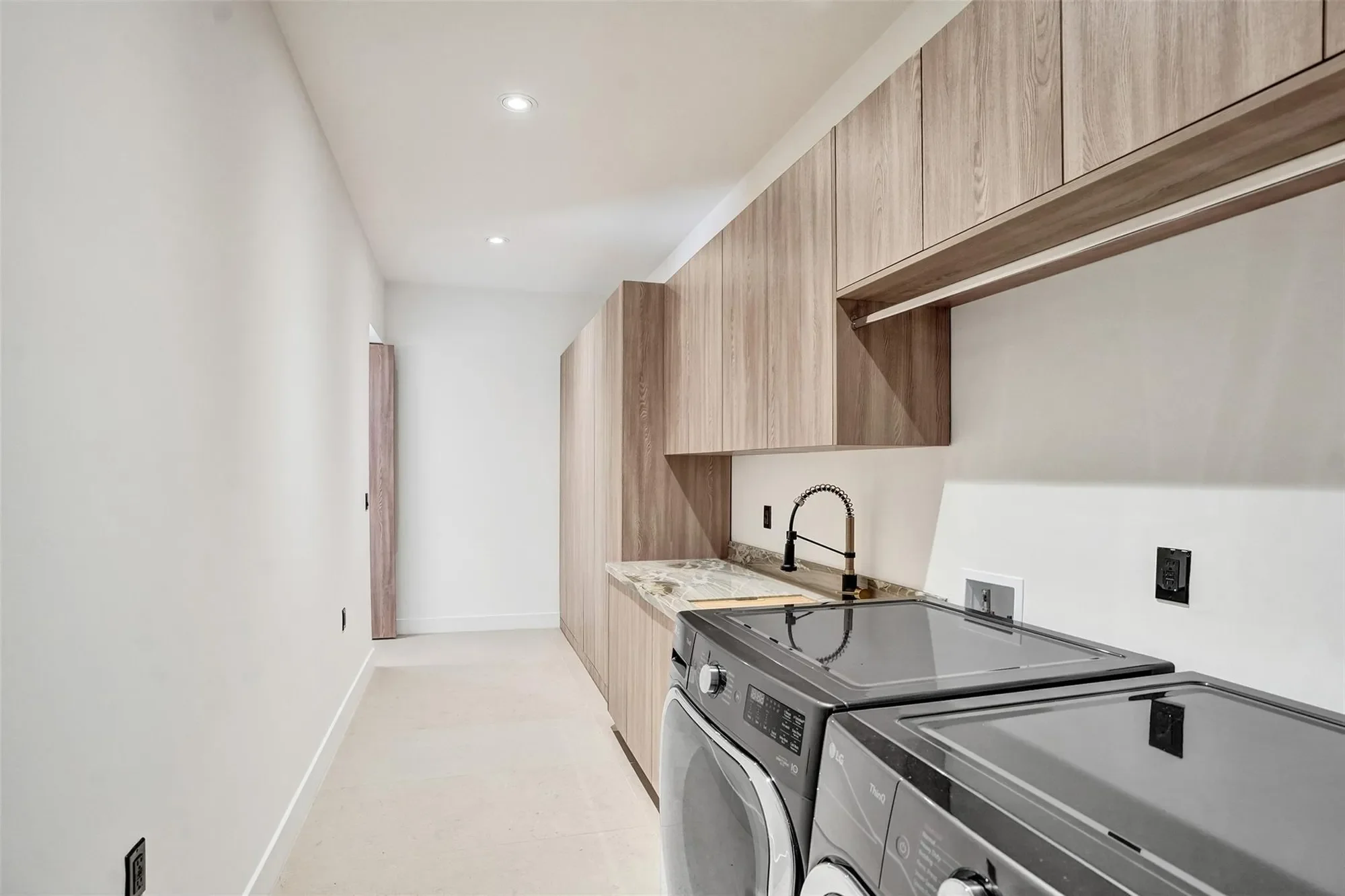 2728 NE 31st St, Lighthouse Point, Florida, United States. - Photo 42