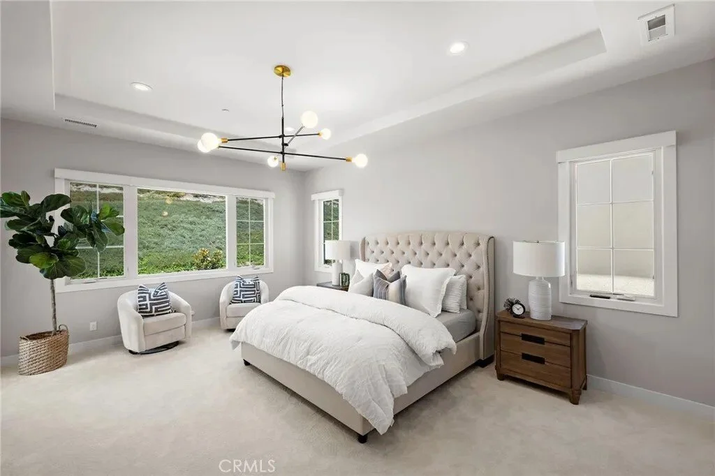 93 Interstellar, Irvine, California, United States. - Photo 8