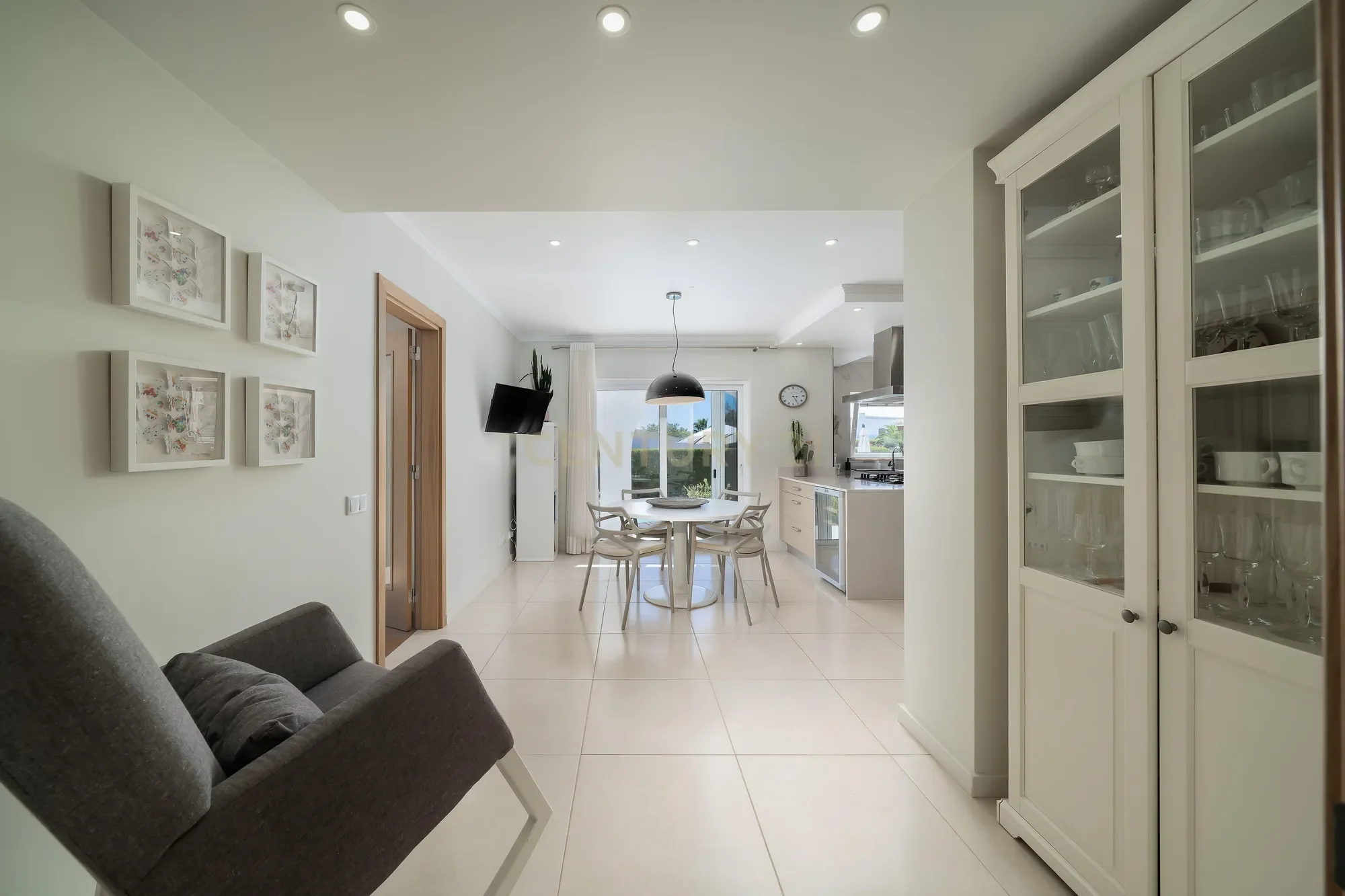 Gallery photo 10