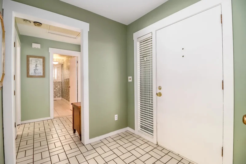 664 Osage Lane A, Stratford, CT 06614, Stratford, Connecticut, United States. - Photo 10