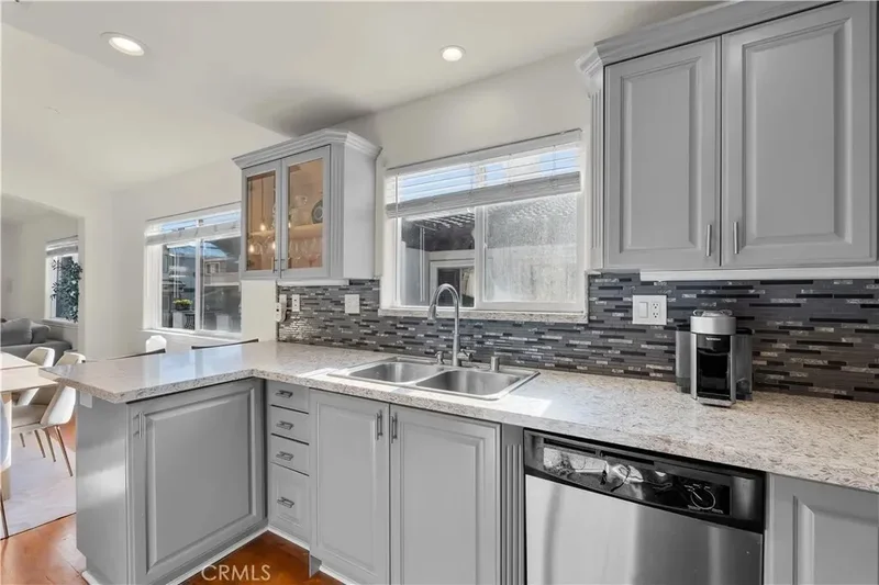 2213 Carnegie Lane A, Torrance, California, United States. - Photo 19