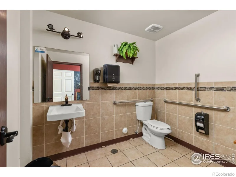 331 Main Street, Longmont, Colorado, United States. - Photo 23
