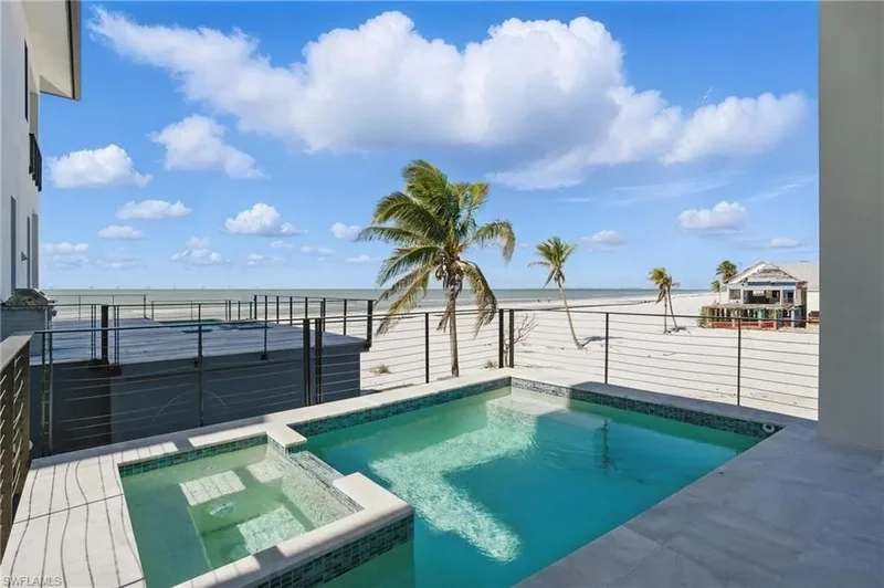 3050, Fort Myers Beach, Florida, United States. - Photo 17