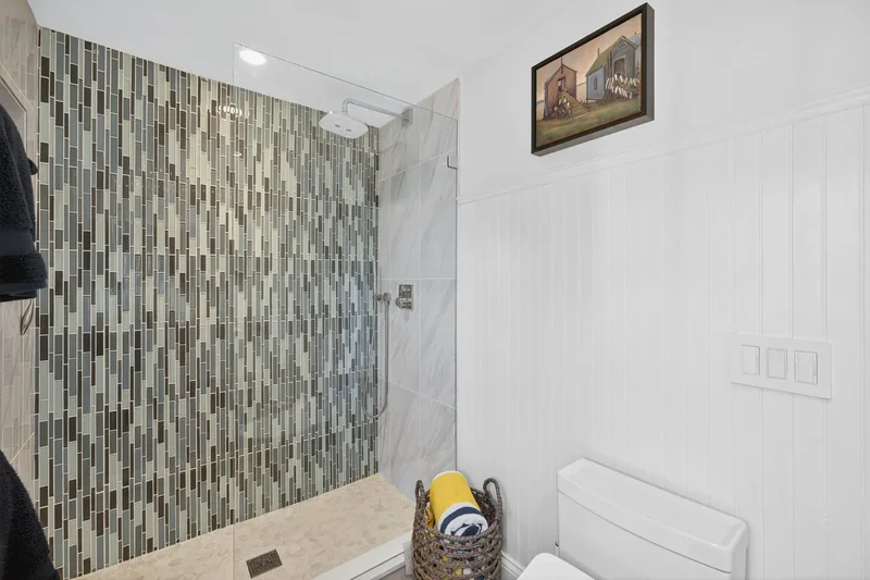 3 Atlantic Avenue , Provincetown, MA 02657, Provincetown, Massachusetts, United States. - Photo 20