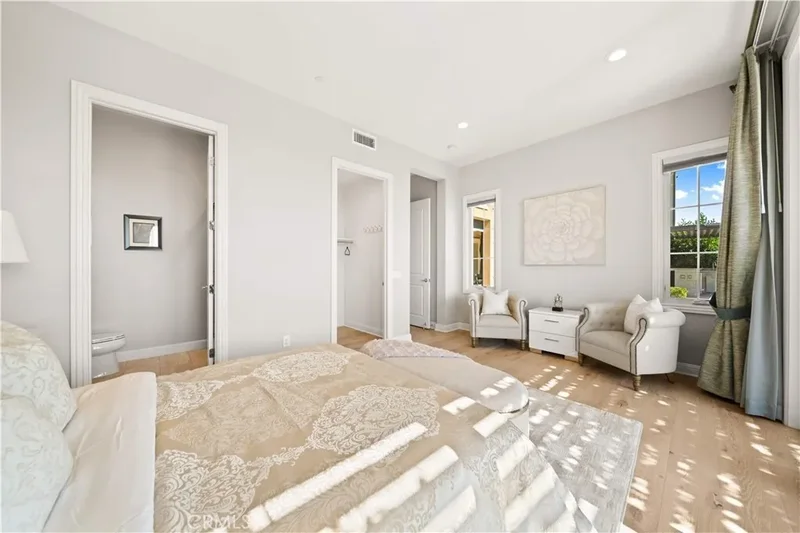 212 Clear Falls, Irvine, CA 92602, Irvine, California, United States. - Photo 24