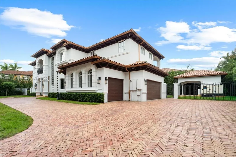 16763 NW 77th Path, Hialeah, Florida, United States. - Photo 20