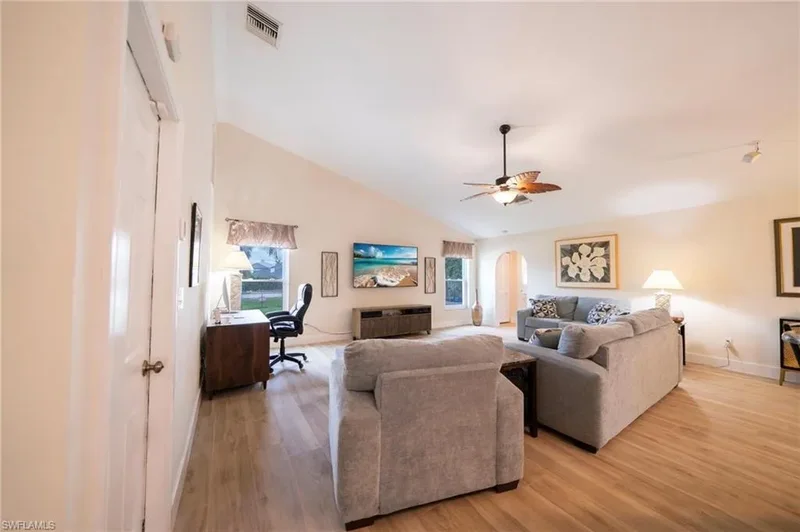 6075 Island Park CT, Fort Myers, Florida, United States. - Photo 14