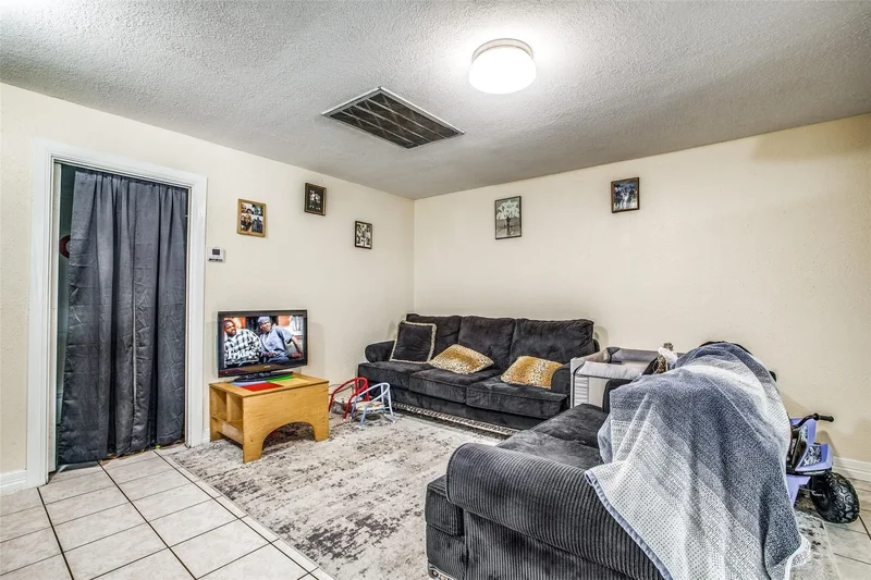 6820 Winfield Road, Houston, TX 77050, Houston, Texas, United States. - Photo 27