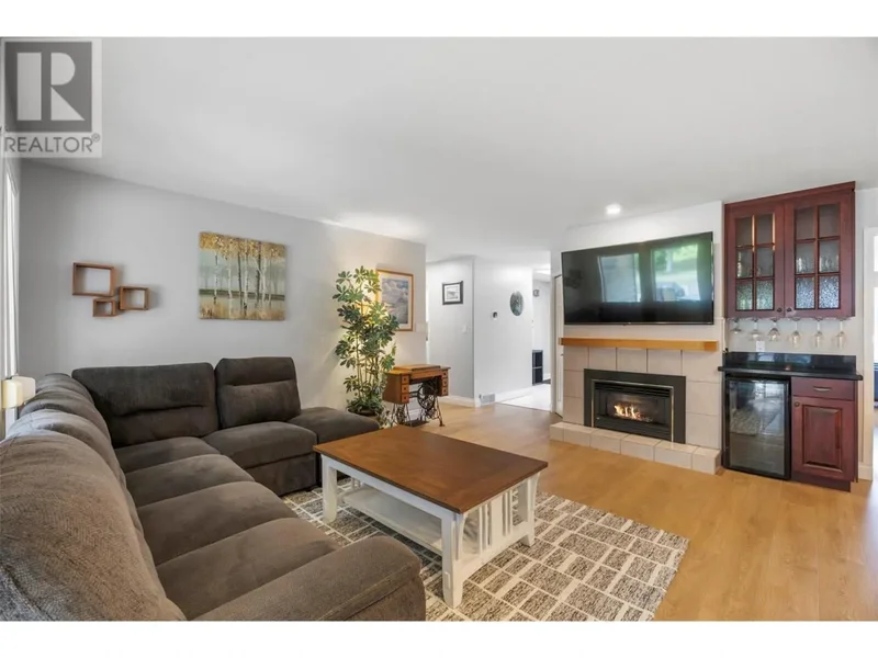 3789 ZINCK Road, Scotch Creek, British Columbia, Canada. - Photo 21