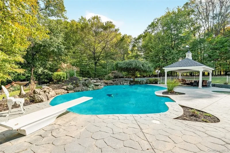 21 Benson Point Court, Stony Point, NY, 10980, USA, Haverstraw, New York, United States. - Photo 7