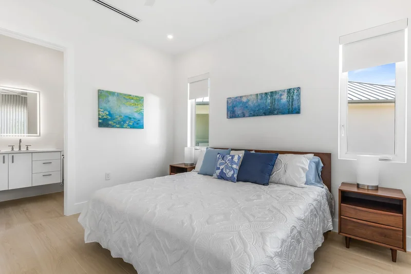 OCEANS 9  VILLA 7  WEST BAY LUXURY BEACHVIEW DETACHED HOME, West Bay, West Bay, Cayman Islands. - Photo 5