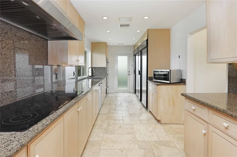 1108 Washington St, Hollywood, Florida, United States. - Photo 6