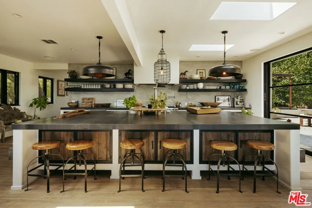 27860 Winding Way, Malibu, California, United States. - Photo 11