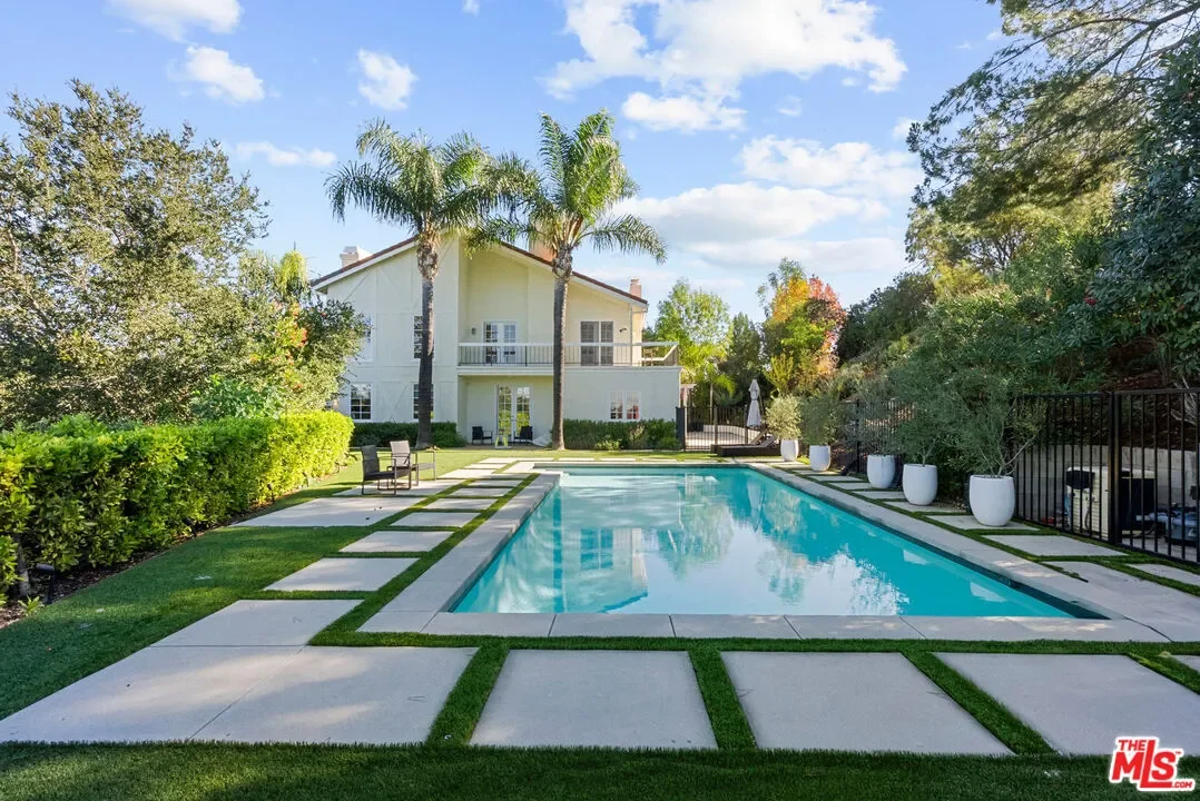 22241 Alizondo Dr, Los Angeles, California, United States. - Photo 6