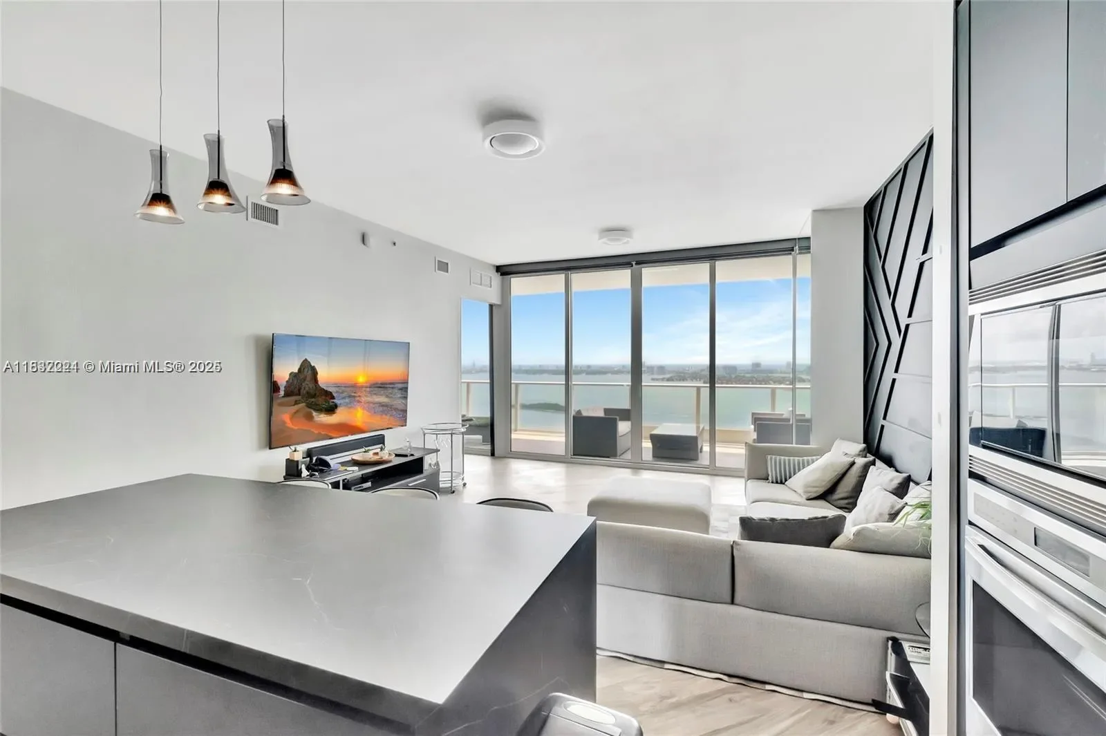2020 N Bayshore Dr 3408, Miami, Florida, United States. - Photo 3