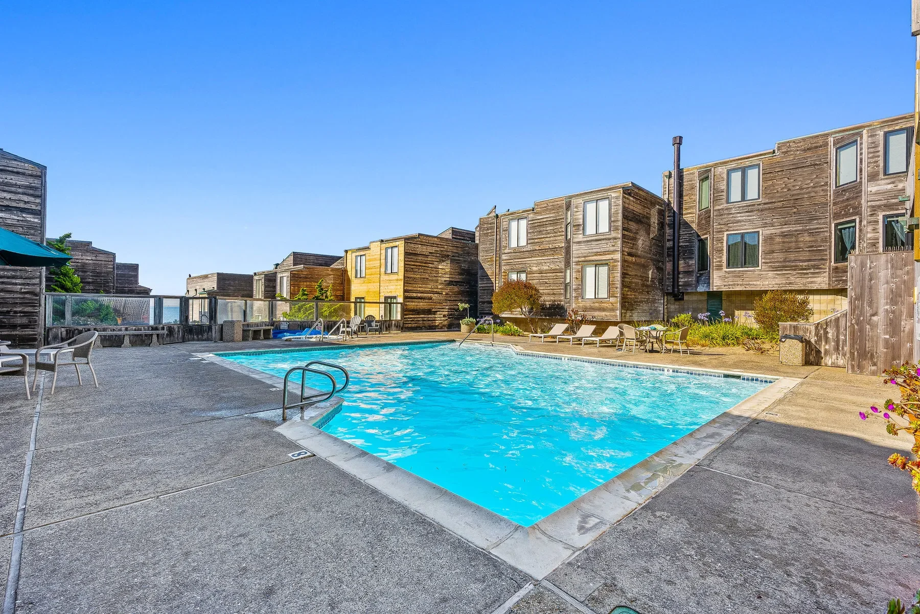1 Surf Way 122, Monterey, CA 93940, Monterey, California, United States. - Photo 16