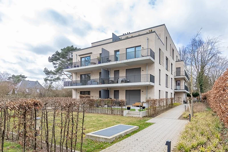 Exterior photo 6