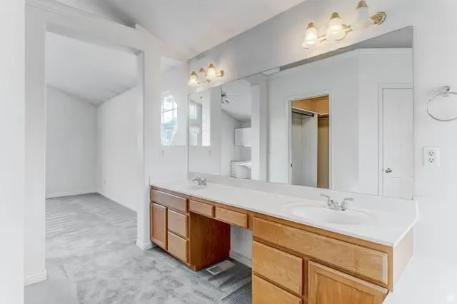 888 W ROCKHILL POINT CV, Taylorsville, UT 84123, Murray, Utah, United States. - Photo 14