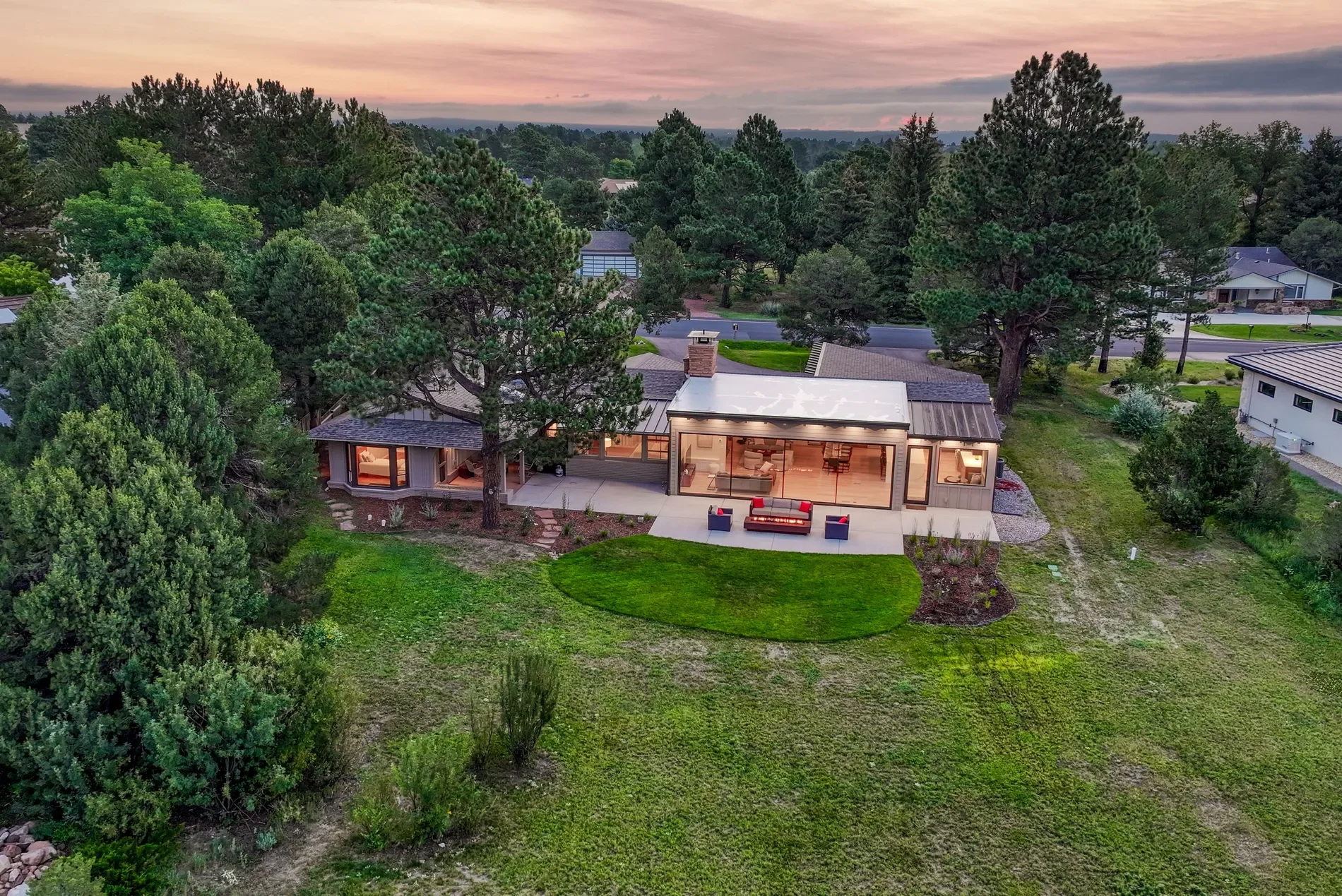 3440 Hill Circle , Colorado Springs, CO 80904, Colorado Springs, Colorado, United States. - Photo 32