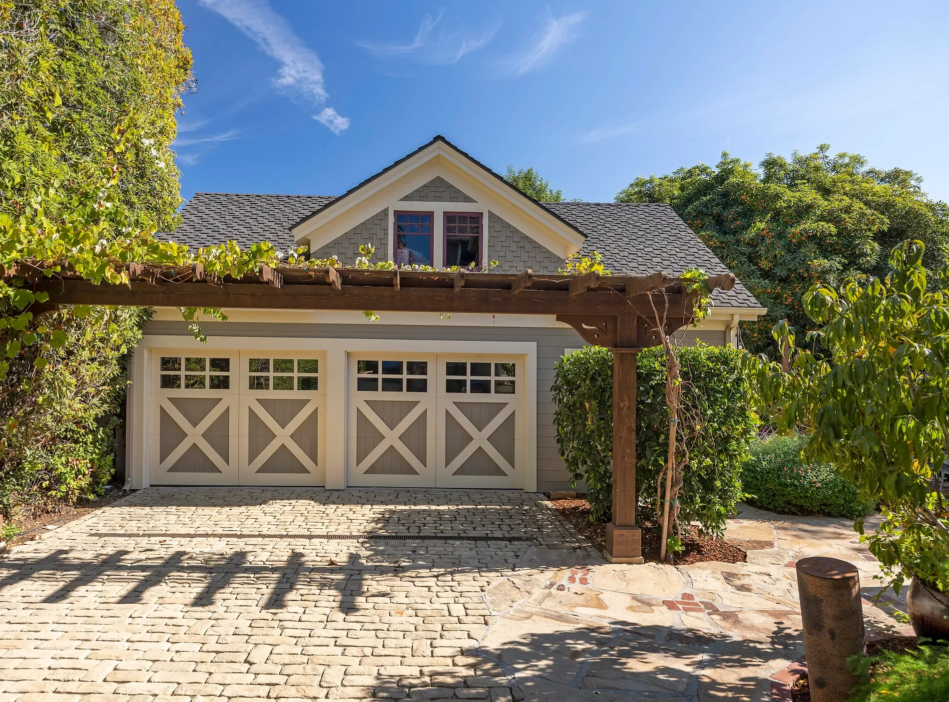 118 E Islay Street, Santa Barbara, California, United States. - Photo 10