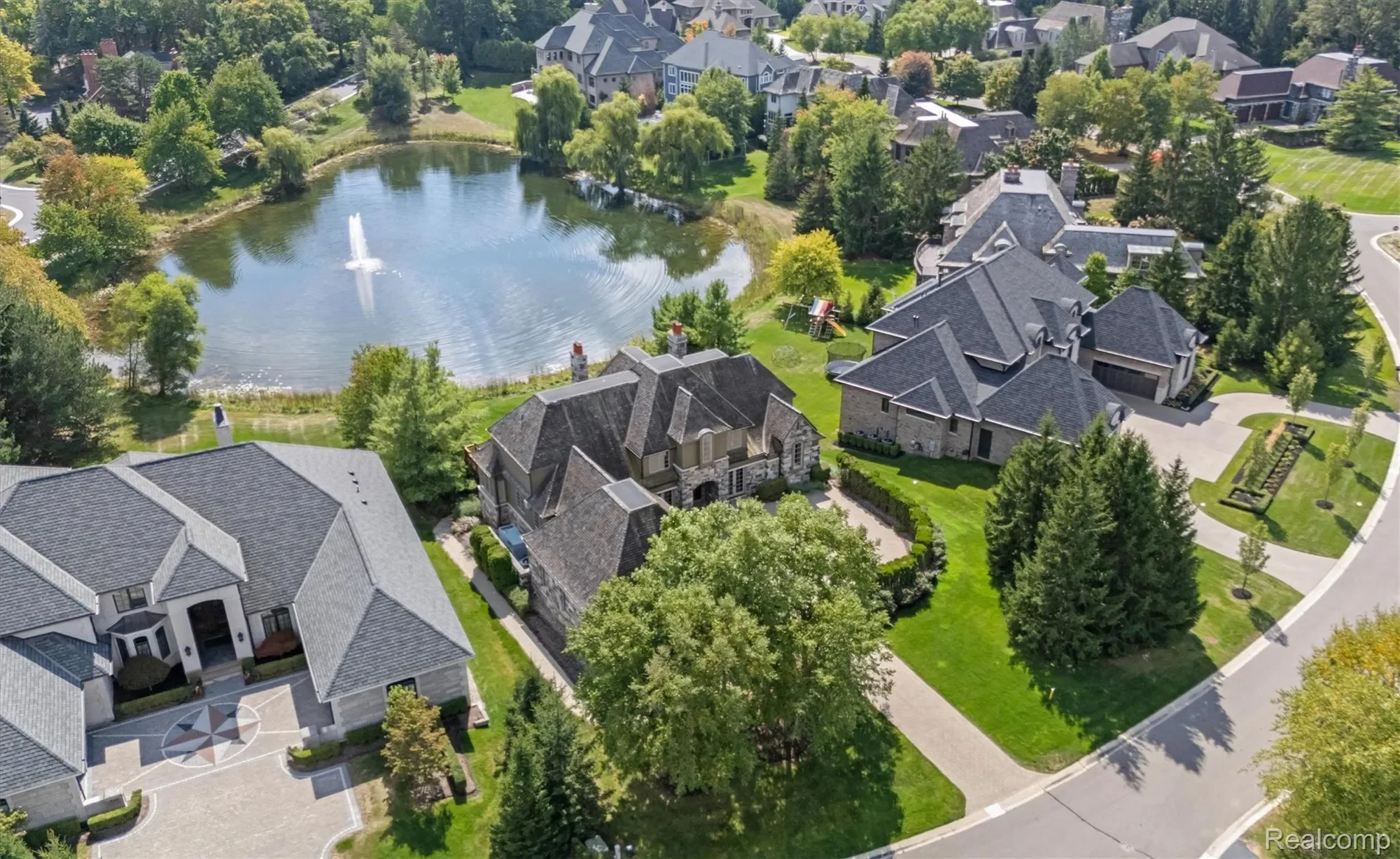 2921 Turtle Pond Court, Bloomfield Hills, MI 48302, Bloomfield Hills, Michigan, United States. - Photo 27