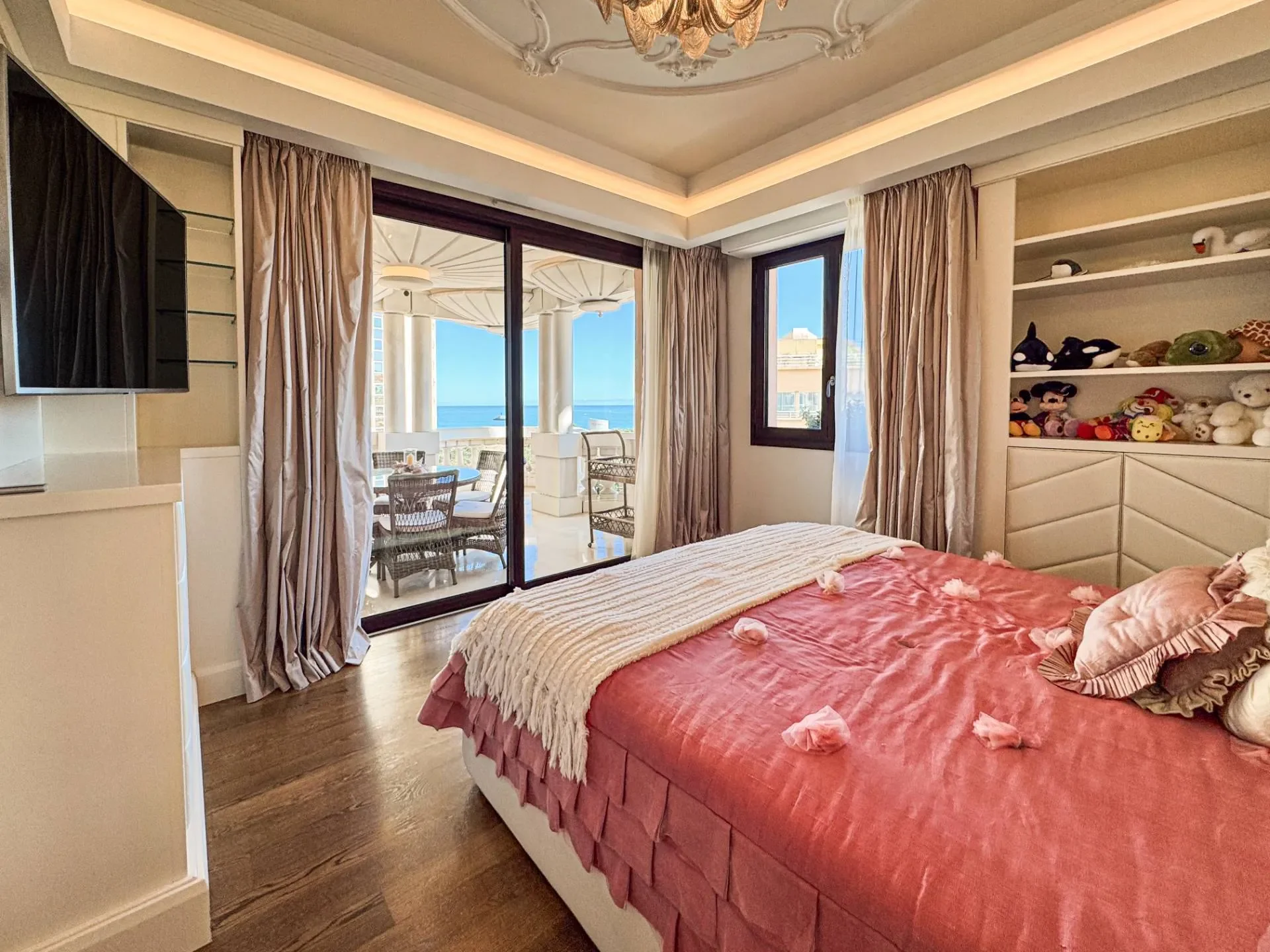 Florestan - Larvotto, Monaco, Monaco. - Photo 16