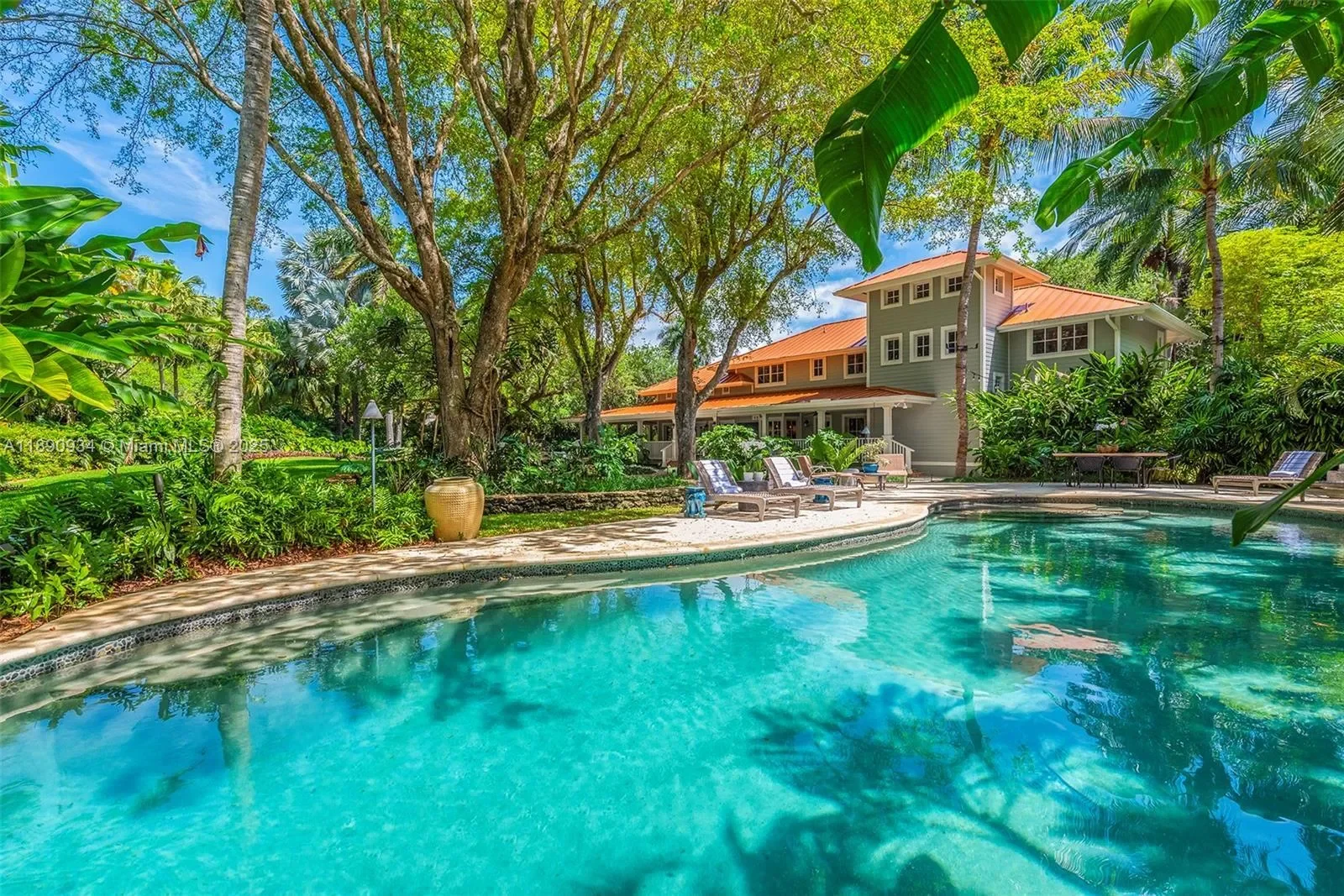 5400 Kerwood Oaks Dr, Coral Gables, Florida, United States. - Photo 3