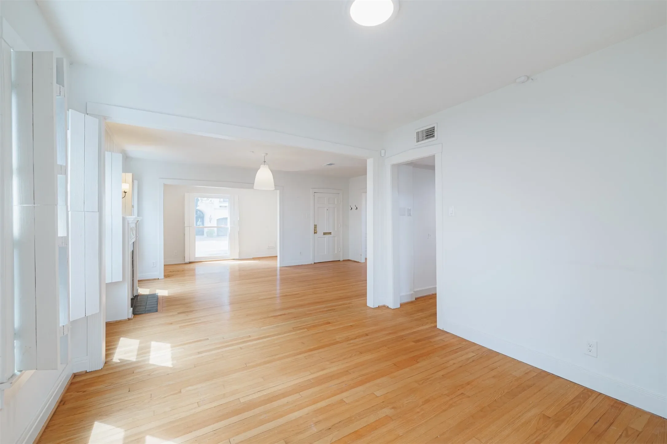 2438 Albans Road, Houston, TX 77005, Houston, Texas, United States. - Photo 19