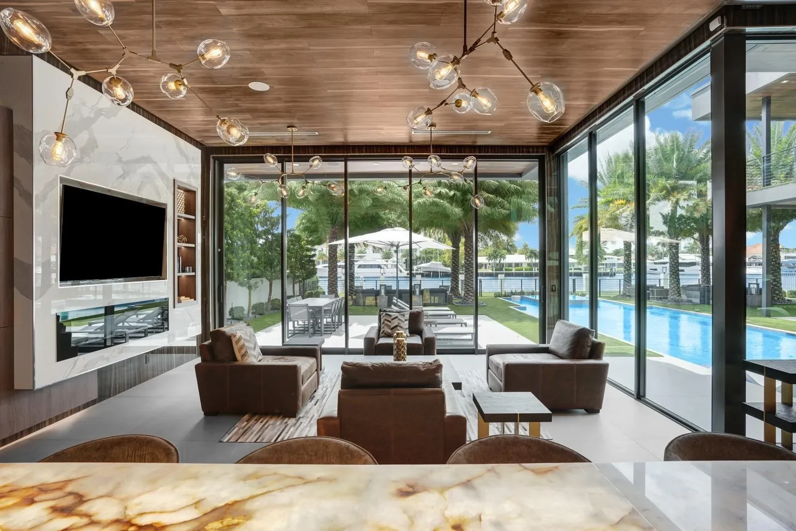 671 Middle River Dr, Fort Lauderdale, Florida, United States. - Photo 41