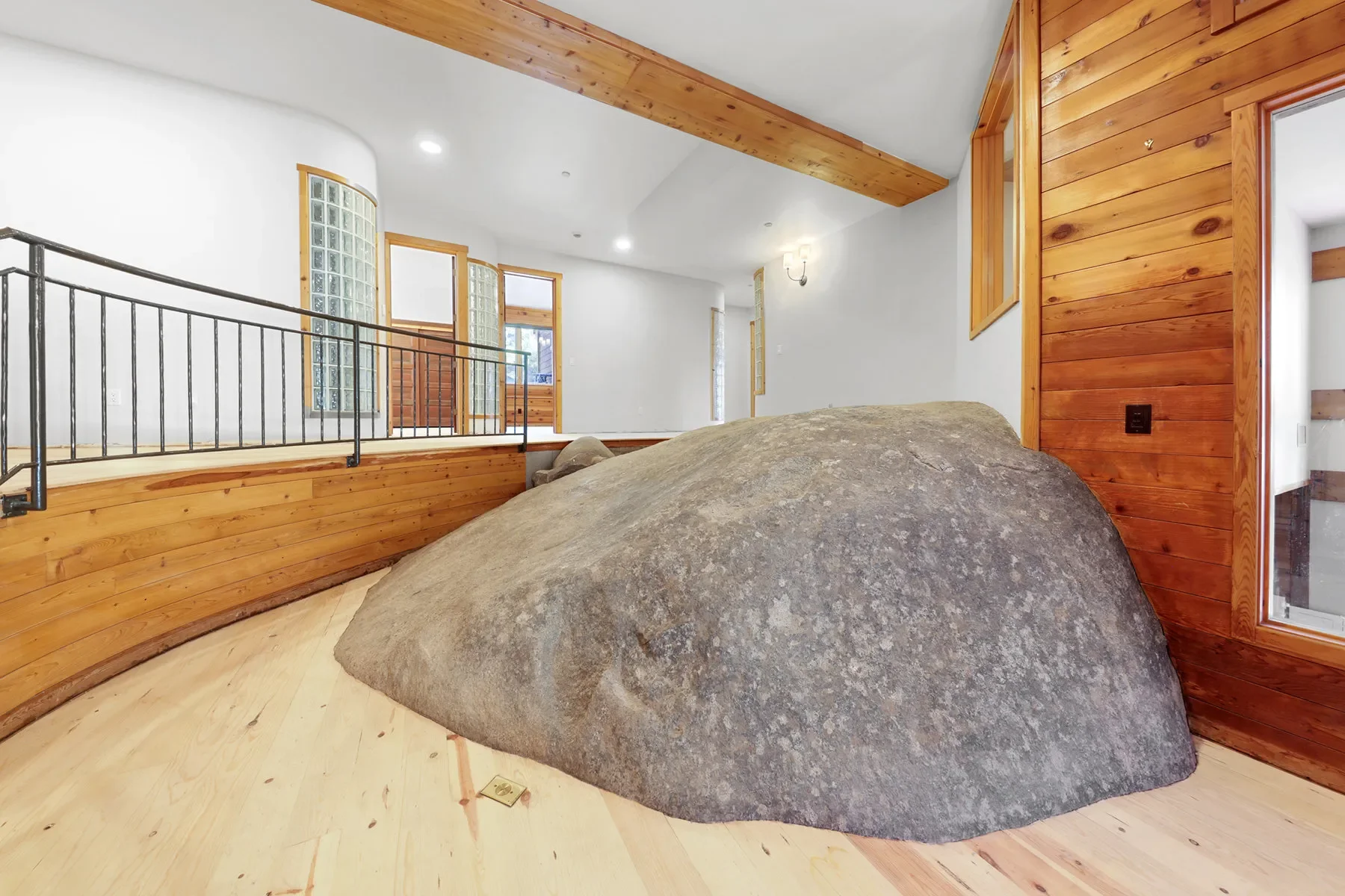 77 Speedboat Avenue, Kings Beach, CA 96143, Kings Beach, California, United States. - Photo 23