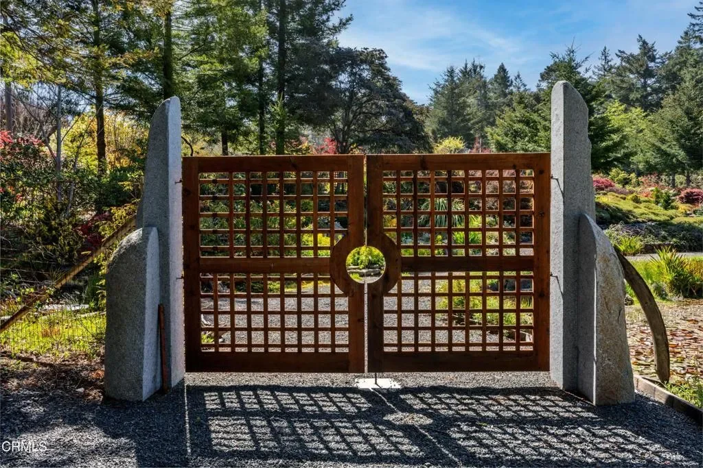 40811 Eureka Hill Road, Point Arena, California, United States. - Photo 43