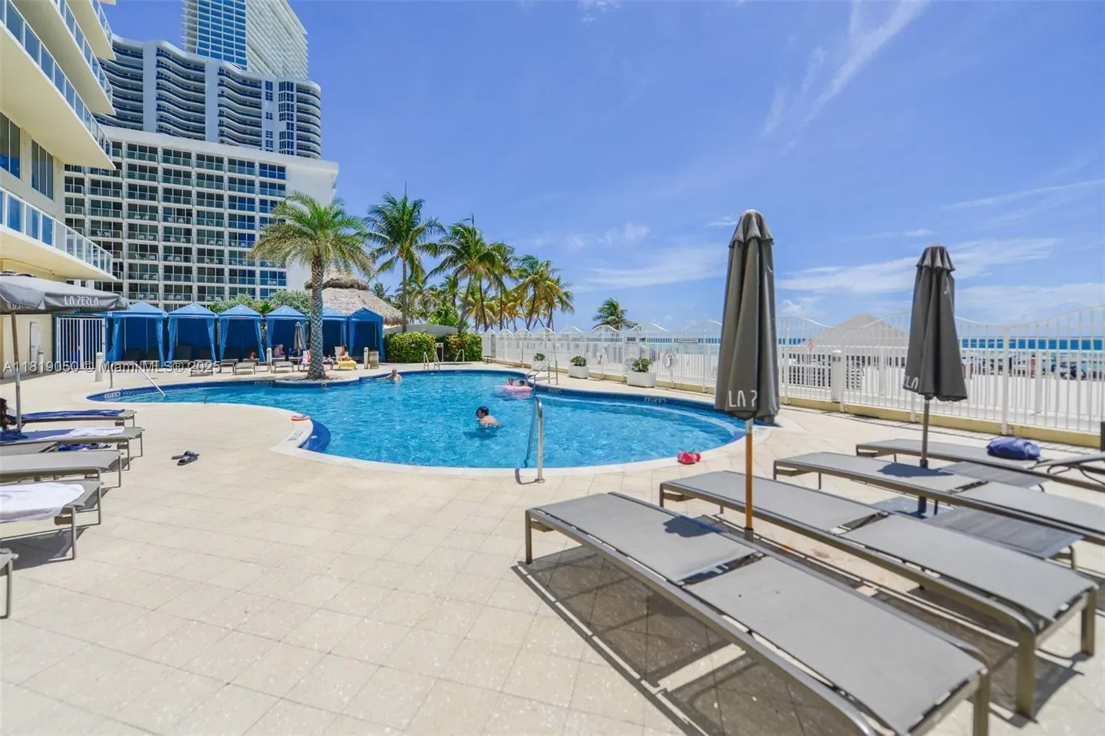 16699 Collins Ave 2107, Golden Beach, Florida, United States. - Photo 31