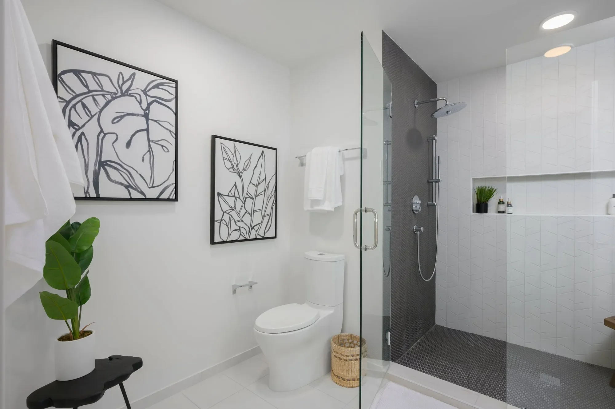 999 110th Ave NE Unit #401 , Bellevue, WA 98004, Bellevue, Washington, United States. - Photo 10