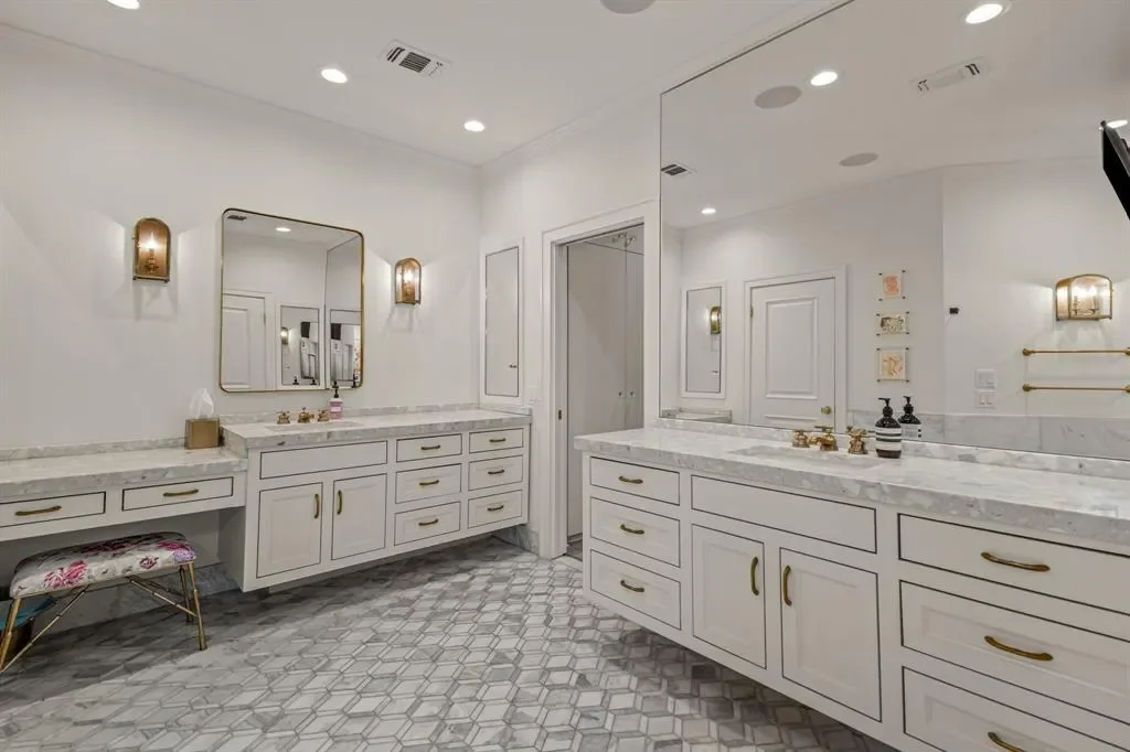 5849 Merrymount Road, Fort Worth, Texas, United States. - Photo 26