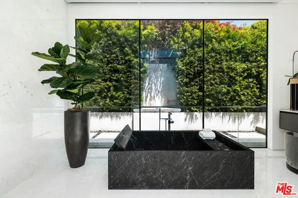 1108 Wallace, Beverly Hills, California, United States. - Photo 43