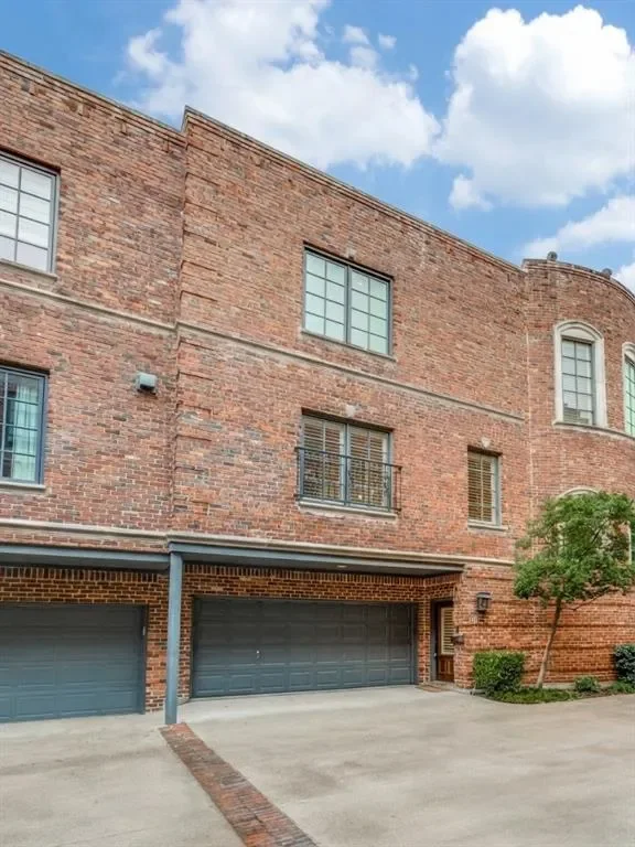 4330 Cole Avenue H, Dallas, Texas, United States. - Photo 25