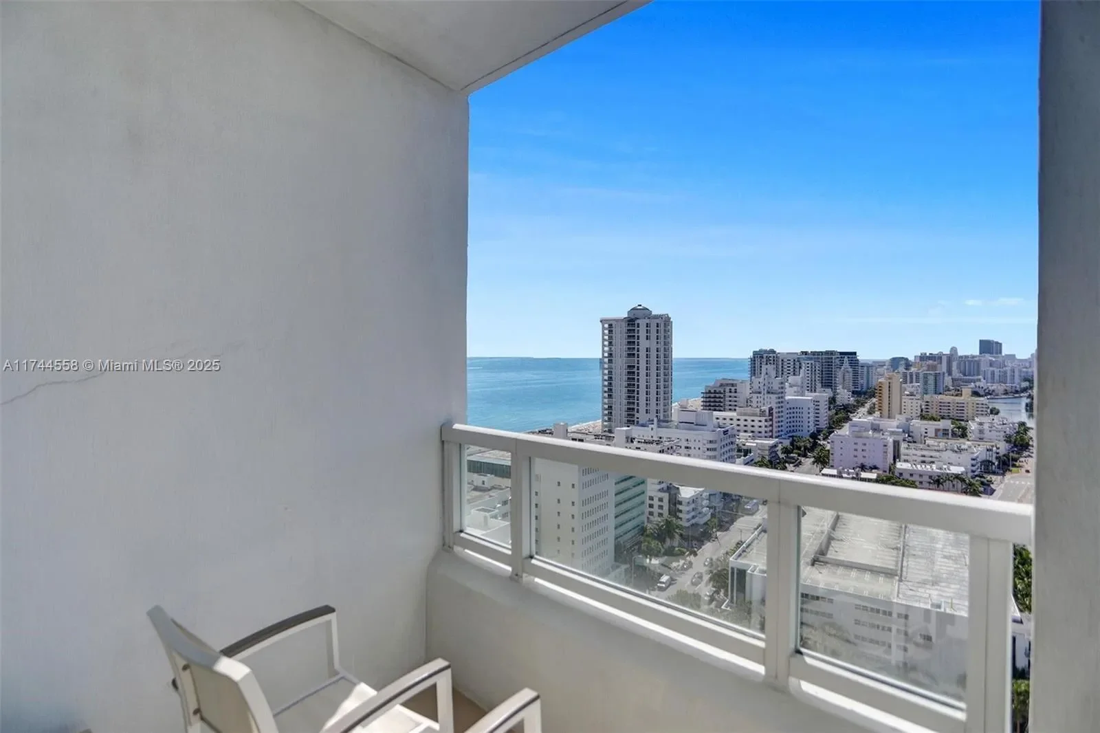4401 Collins Ave 2114/2116, Miami Beach, Florida, United States. - Photo 14