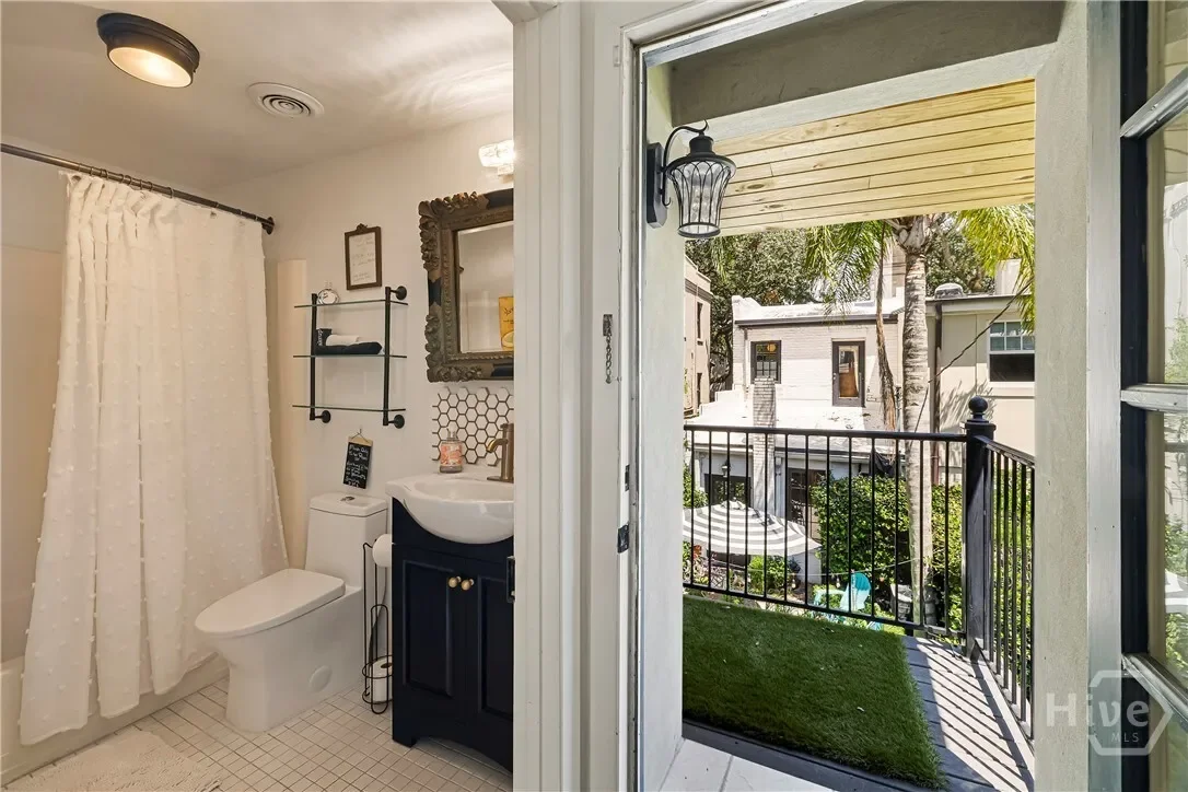 407 E Jones Street, Savannah, Georgia, United States. - Photo 28
