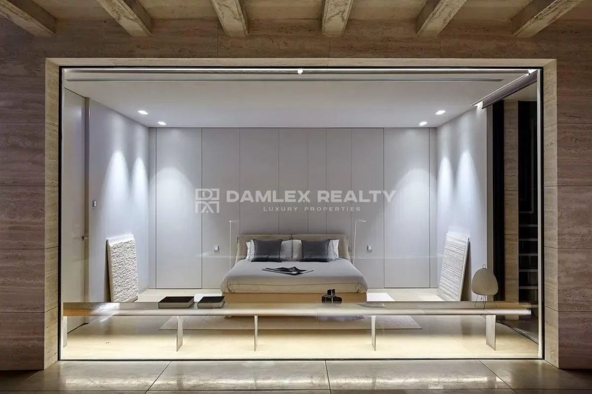 Gallery photo 2