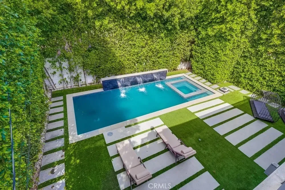 737 N Cherokee Avenue, Los Angeles, California, United States. - Photo 28