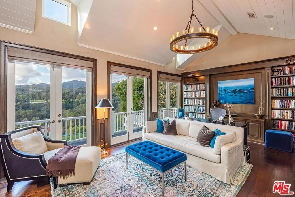 1149 Amalfi Drive, Los Angeles, California, United States. - Photo 14