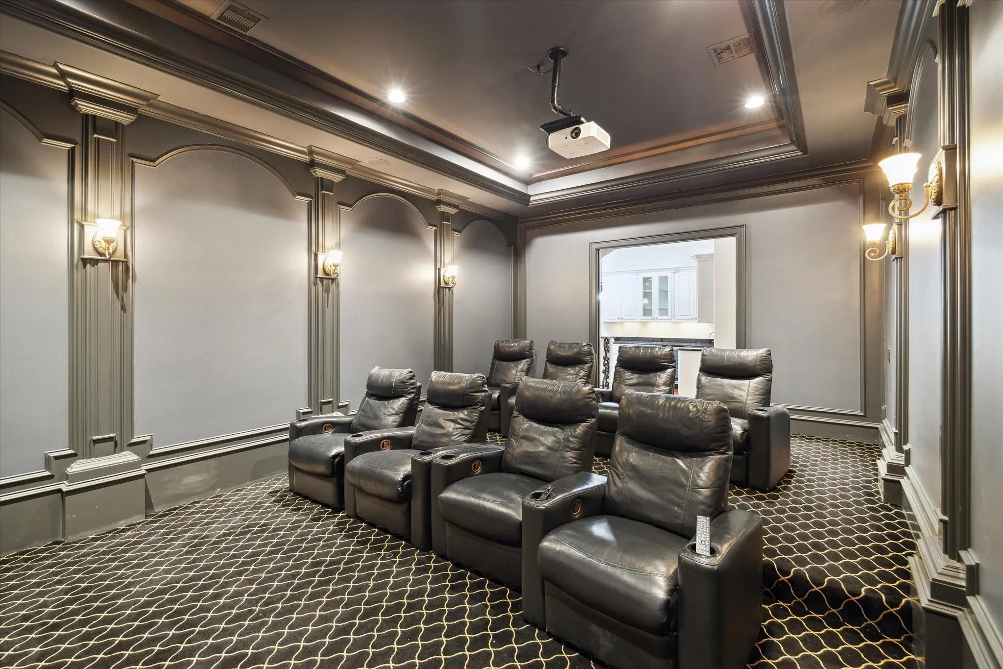 5101 Huckleberry Circle, Houston, Texas, United States. - Photo 32