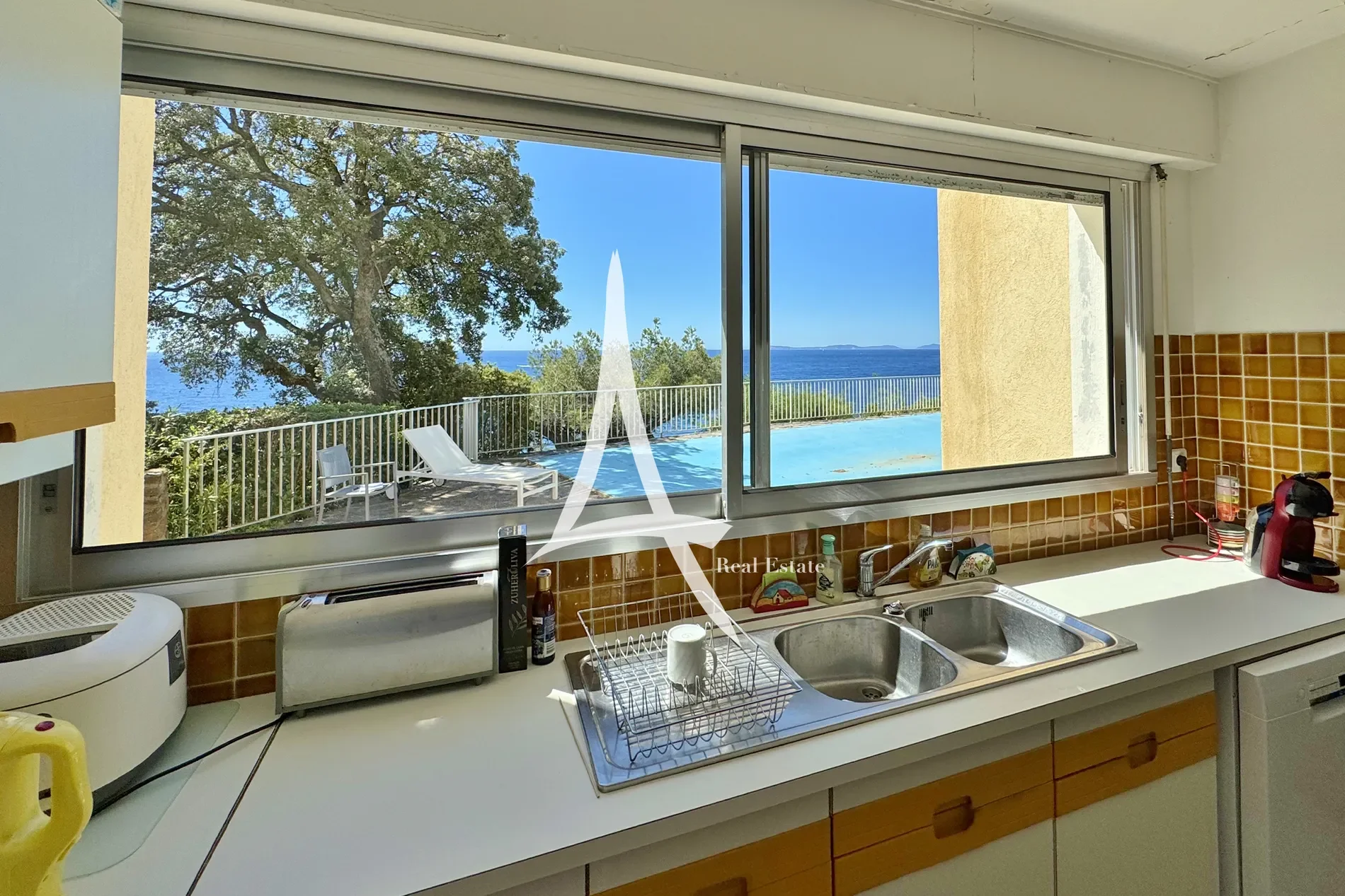 Bd de Gigaro, 83420 La Croix-Valmer, France, La Croix-Valmer, Provence-Alpes-Côte d'Azur, France. - Photo 4