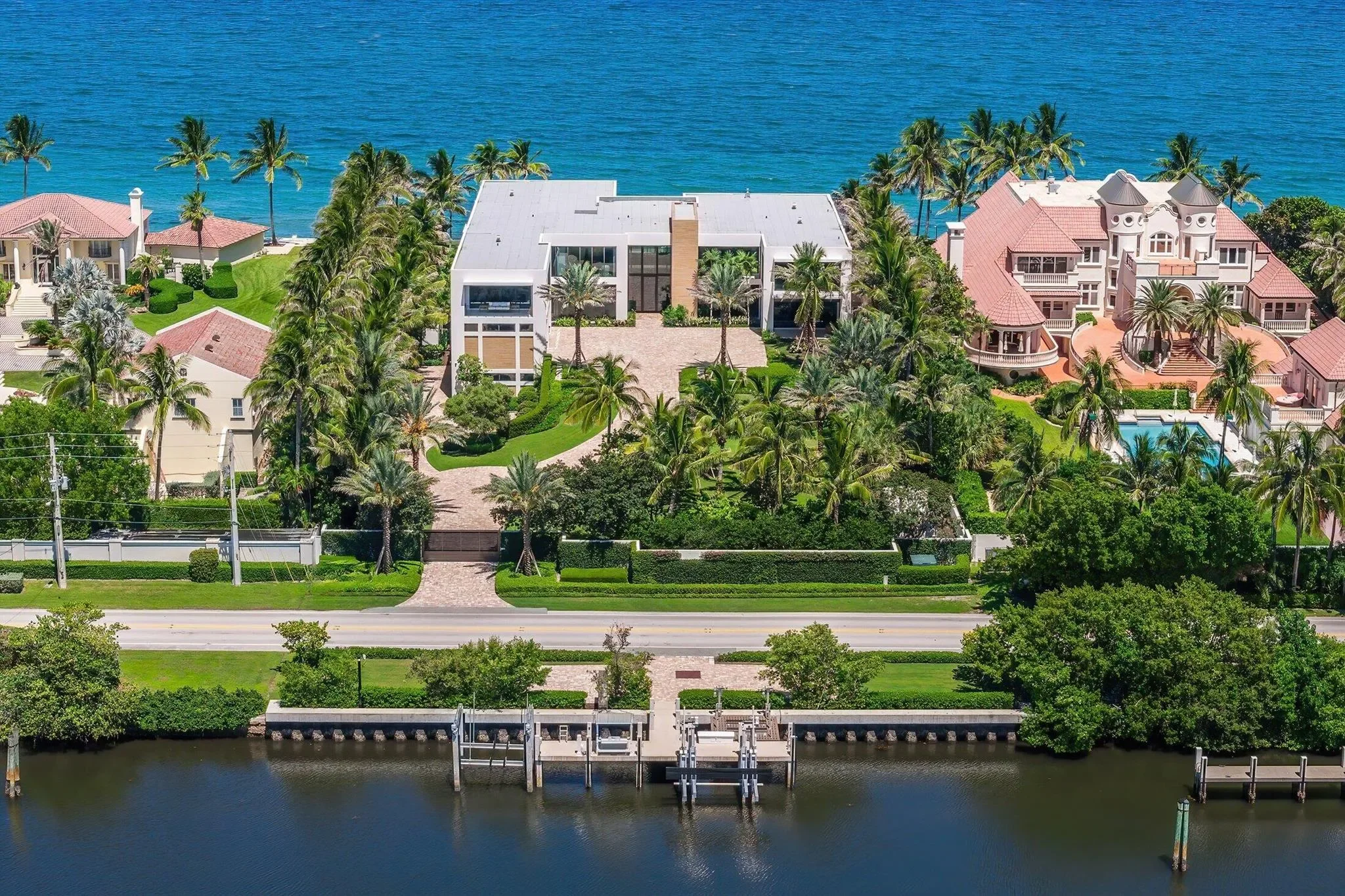 1260 S Ocean Boulevard, Manalapan, Florida, United States. - Photo 76