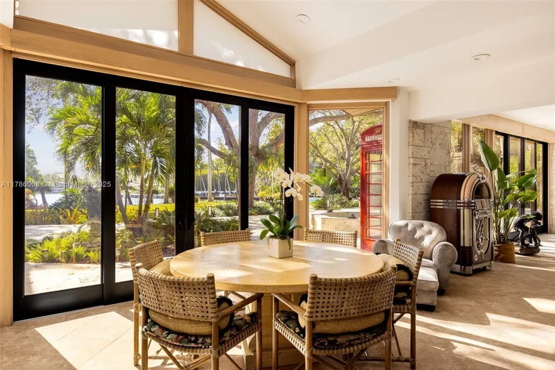 700 Arvida Pkwy, Coral Gables, Florida, United States. - Photo 10